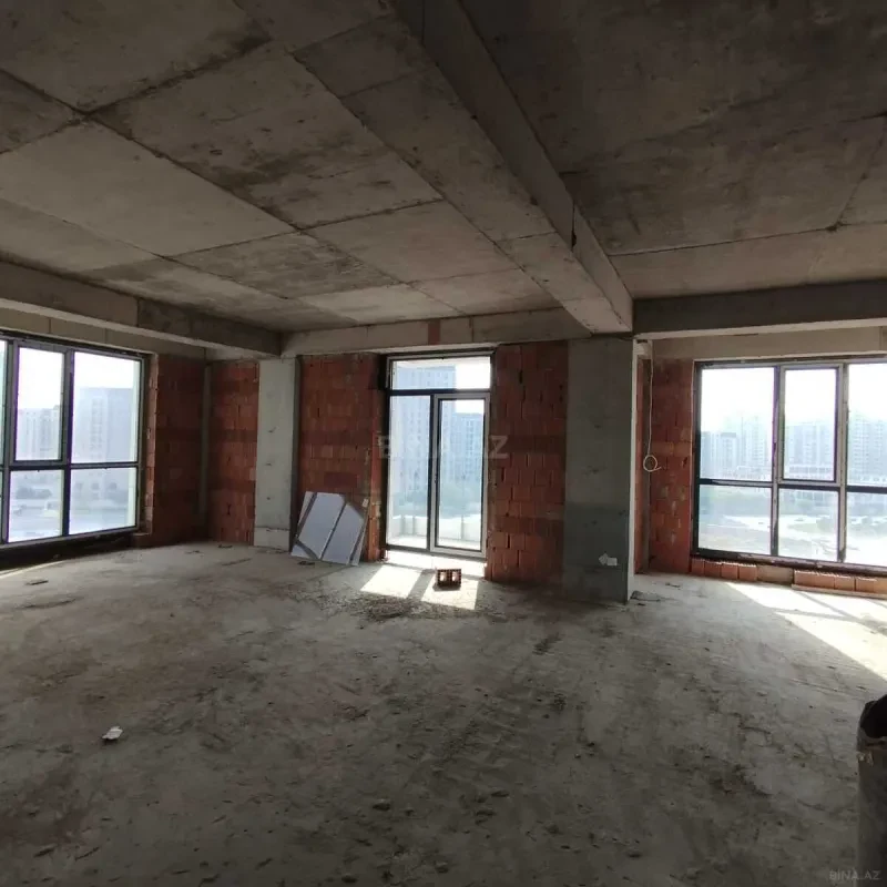 Satılır 3 otaqlı mənzil 126.8 m²