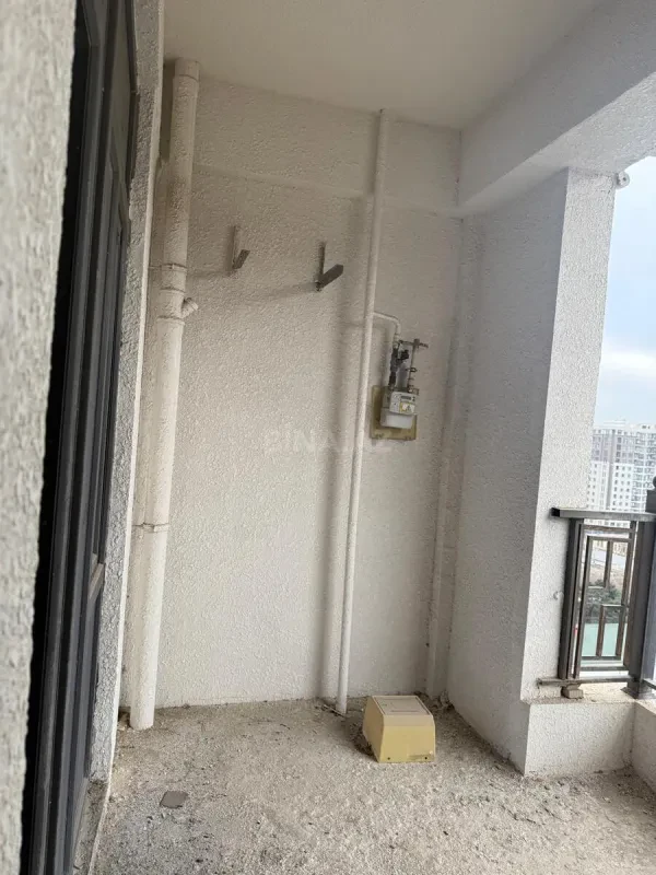Satılır 3 otaqlı mənzil 168 m²