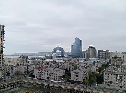 Kirayə verilir 2 otaqlı mənzil 70 m²