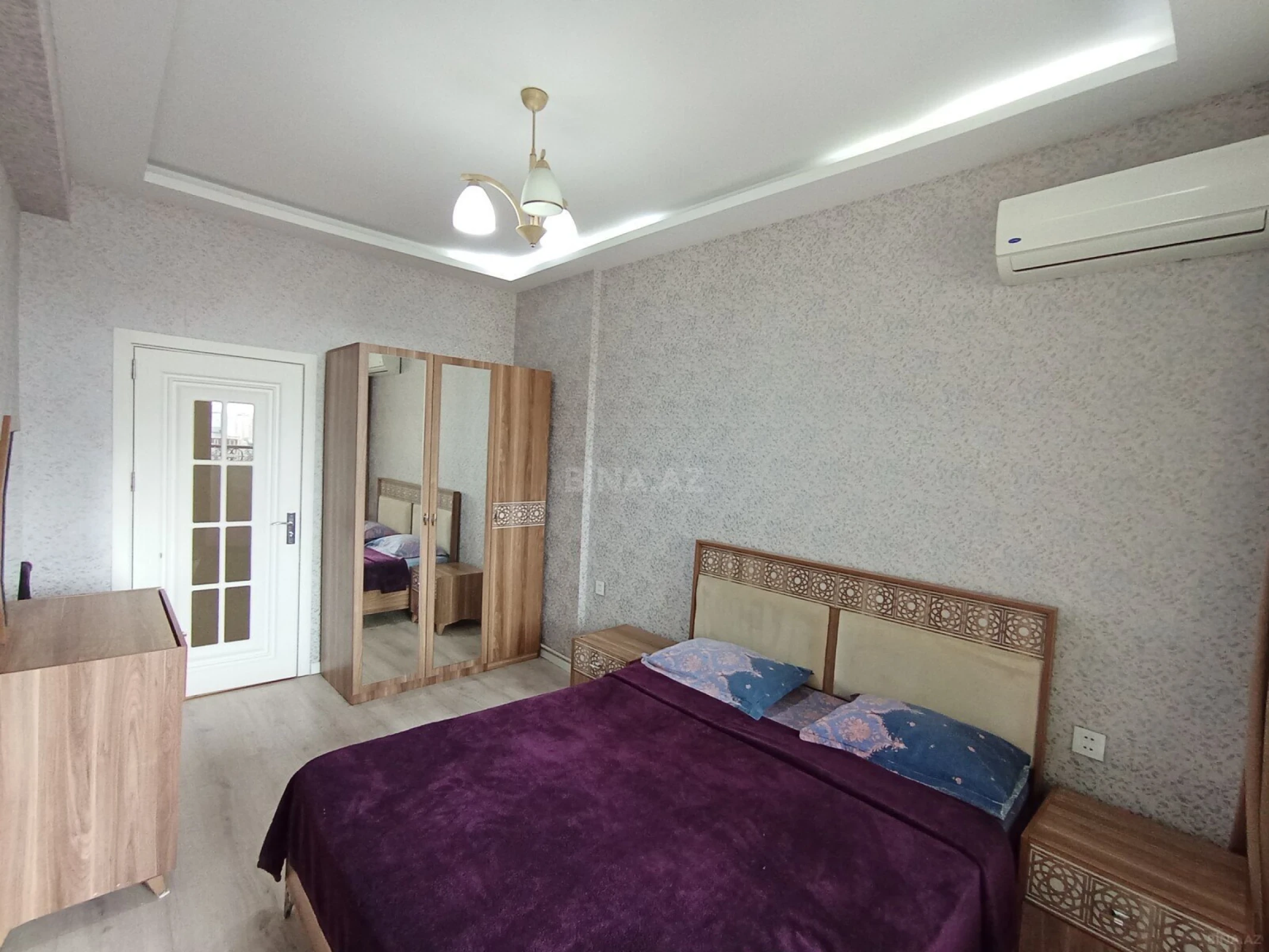 Kirayə verilir 2 otaqlı mənzil 70 m²