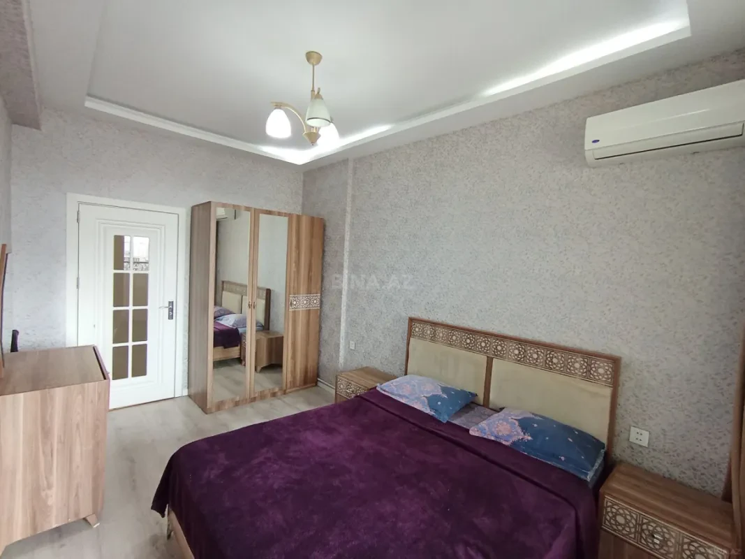 Kirayə verilir 2 otaqlı mənzil 70 m²