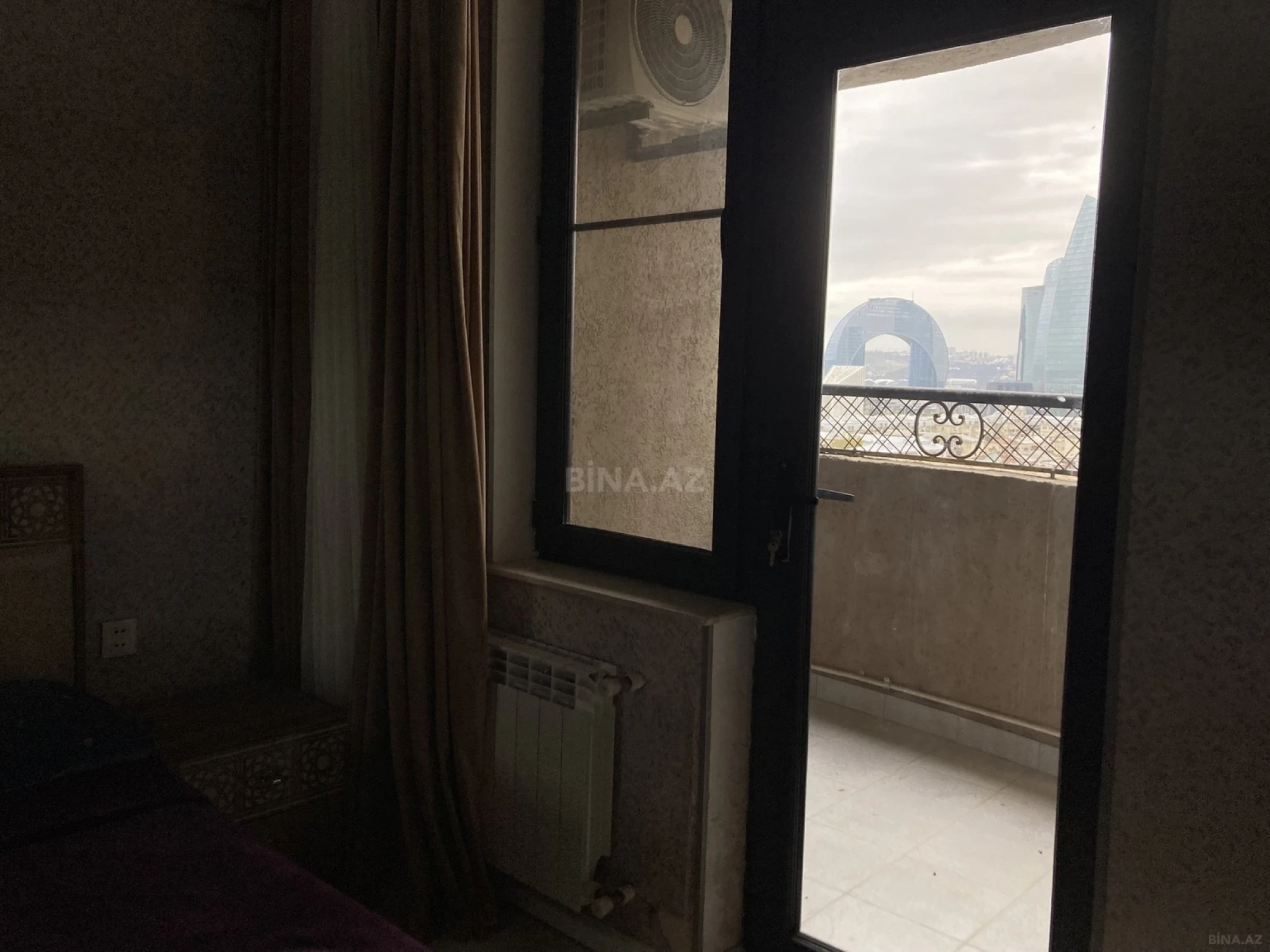 Kirayə verilir 2 otaqlı mənzil 70 m²