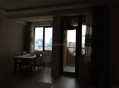 Kirayə verilir 2 otaqlı mənzil 70 m²