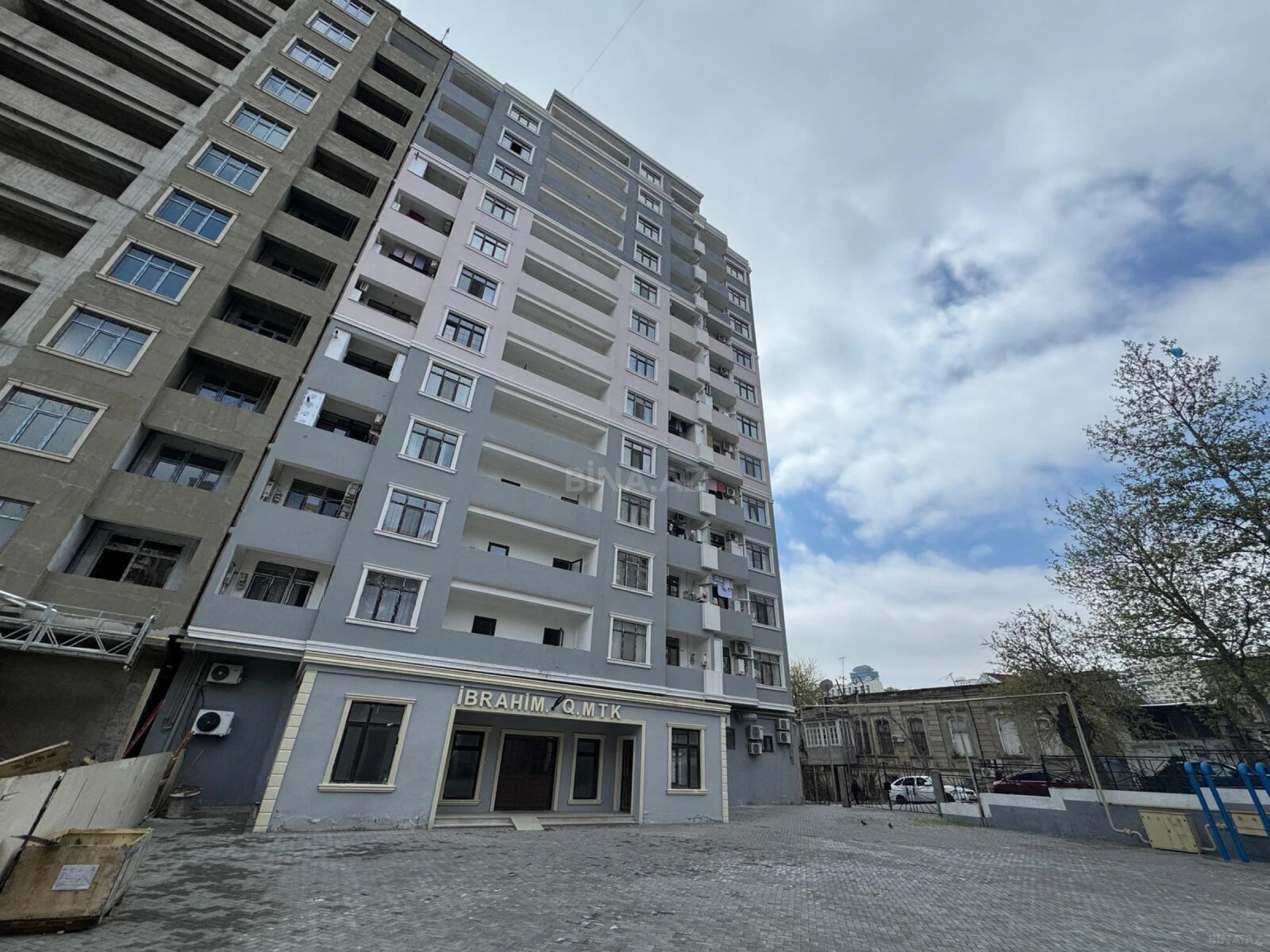Satılır 1 otaqlı mənzil 54 m²