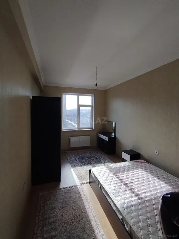 Satılır 4 otaqlı mənzil 100 m²