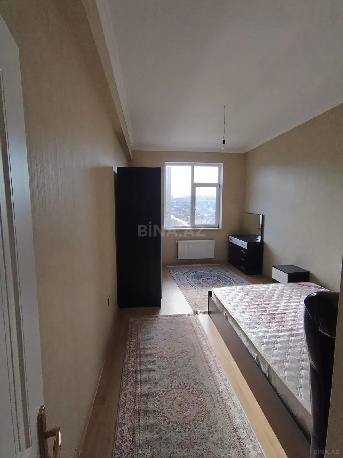 Satılır 4 otaqlı mənzil 100 m²