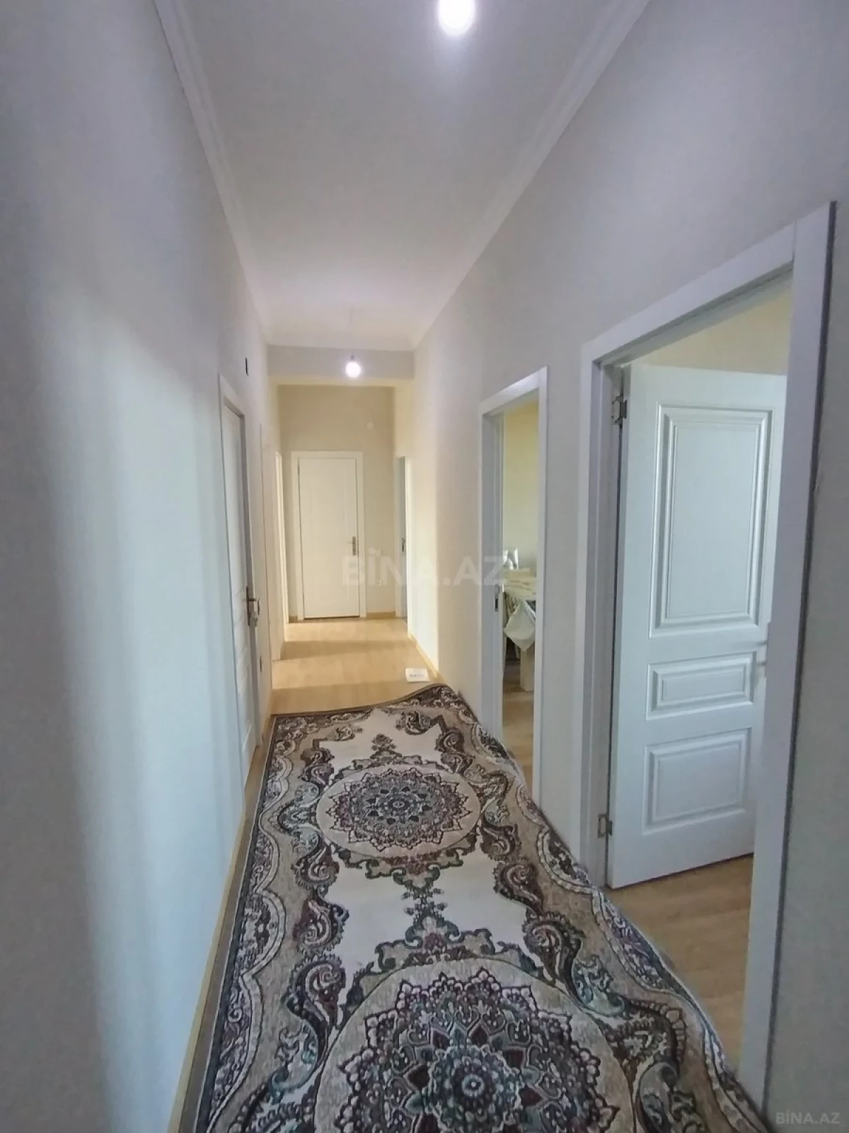 Satılır 4 otaqlı mənzil 100 m²