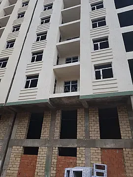Satılır 2 otaqlı mənzil 103 m²