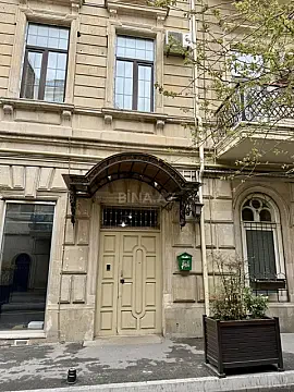 Satılır 2 otaqlı mənzil 80 m²