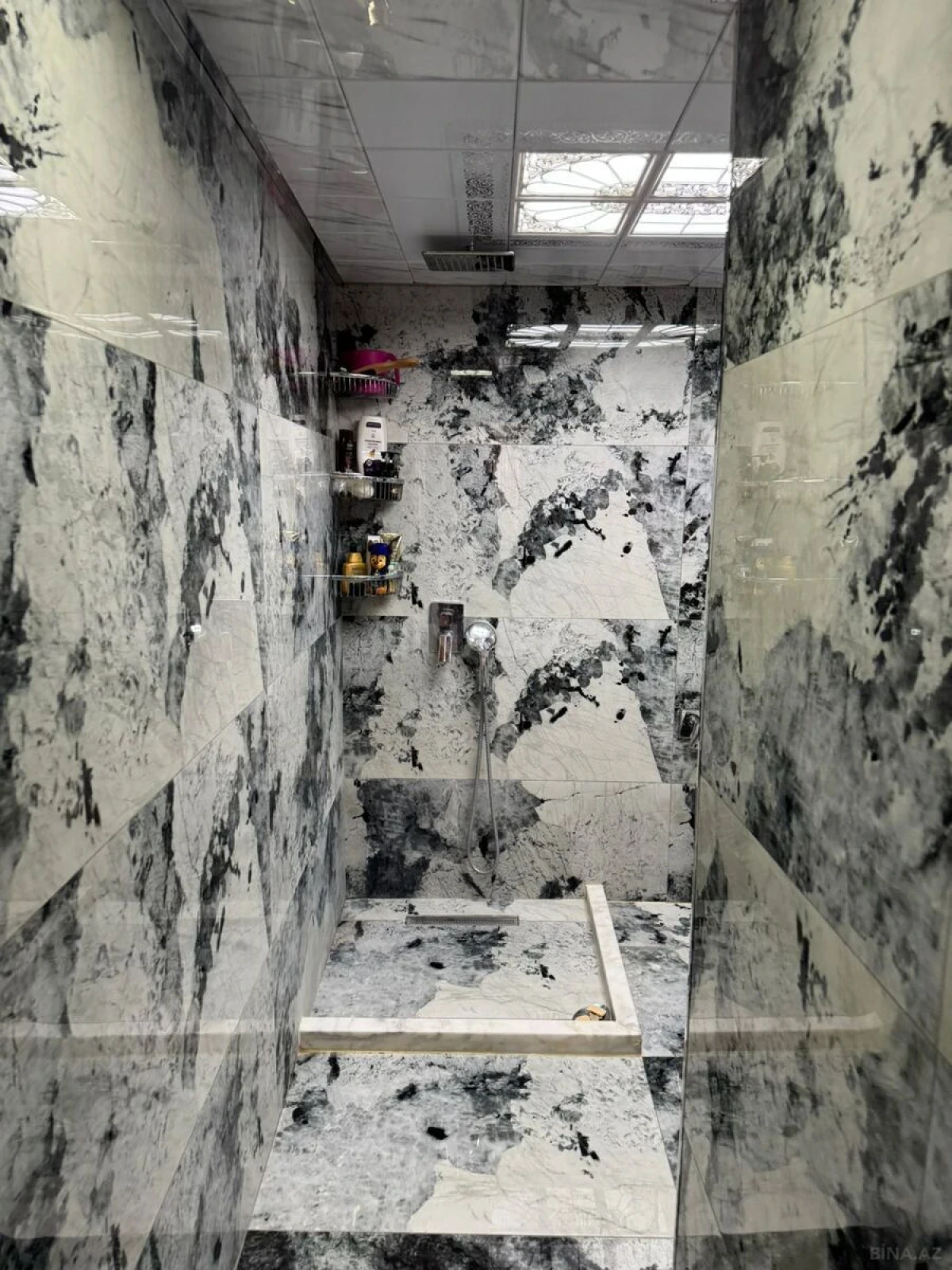 Satılır 2 otaqlı mənzil 80 m²