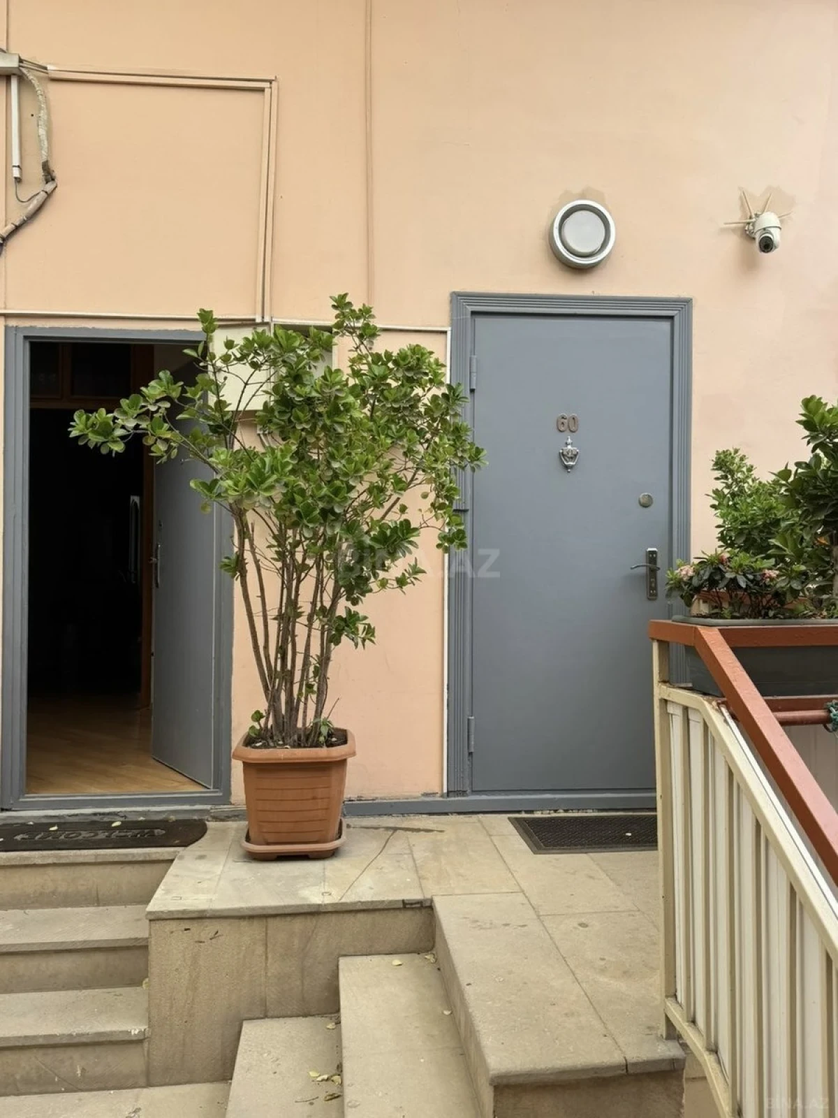 Satılır 2 otaqlı mənzil 80 m²