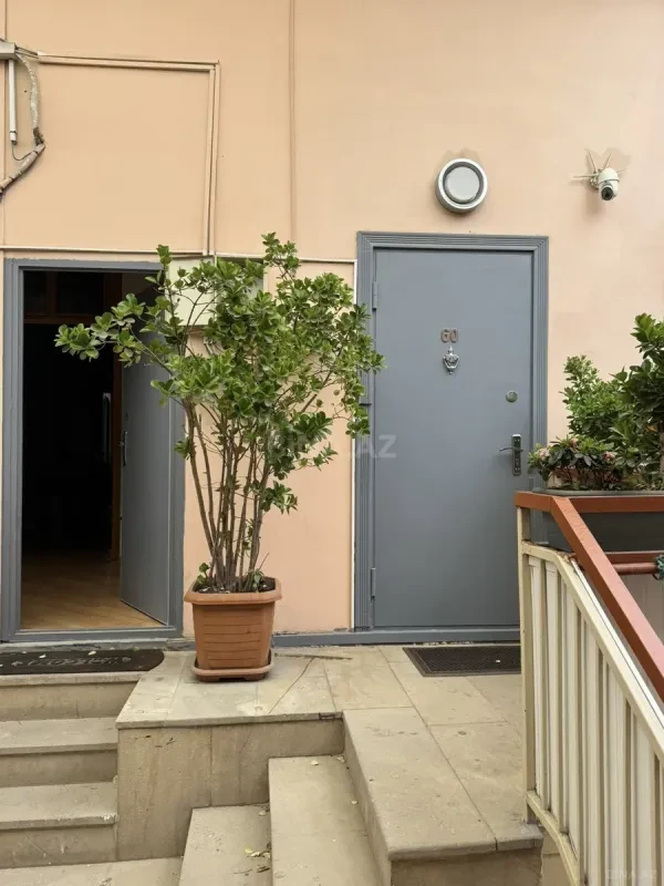Satılır 2 otaqlı mənzil 80 m²