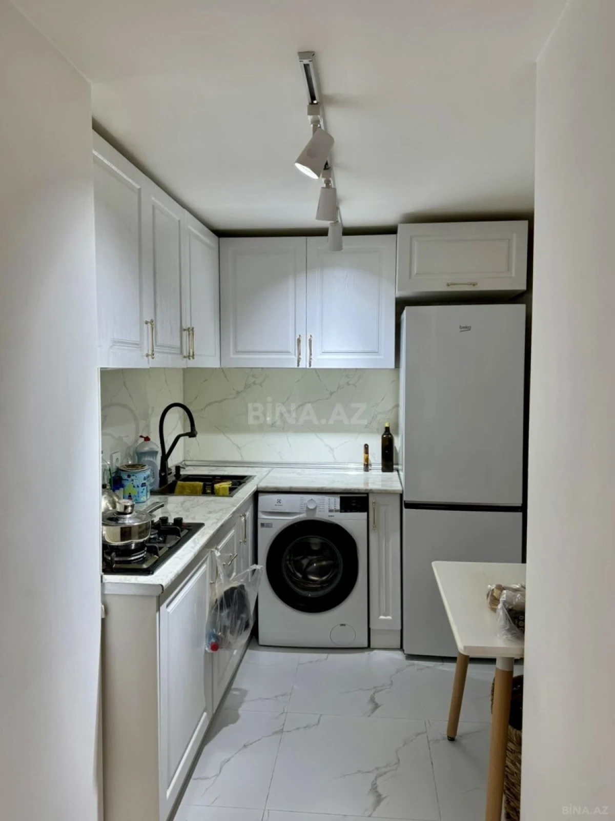 Satılır 2 otaqlı mənzil 80 m²