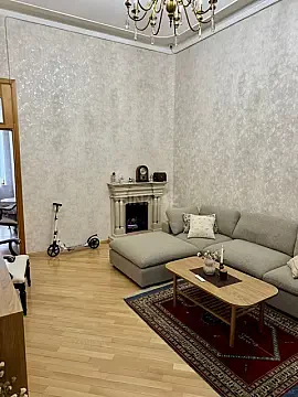 Satılır 2 otaqlı mənzil 80 m²