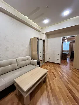 Kirayə verilir 6 otaqlı ofis 160 m²