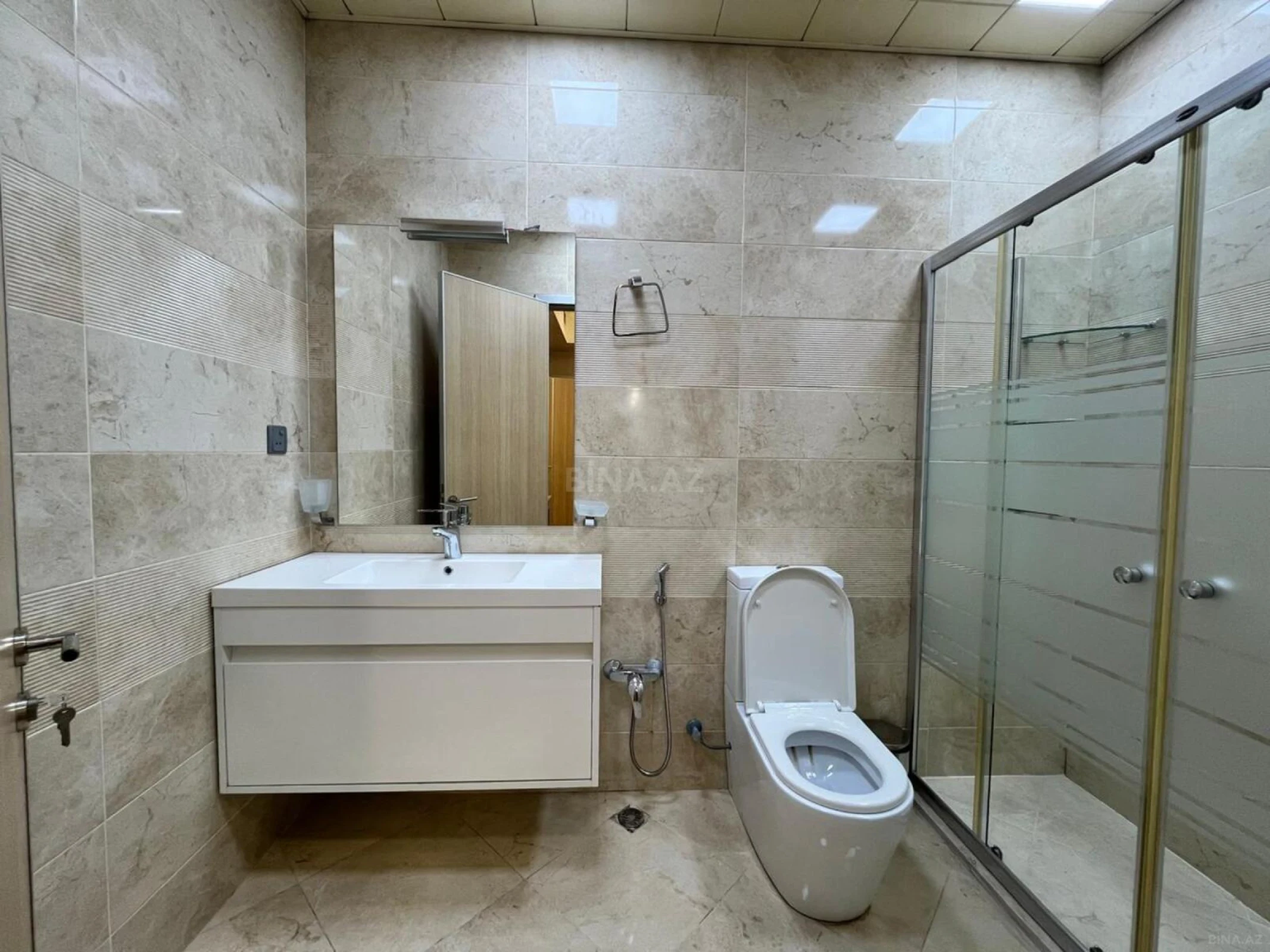 Kirayə verilir 6 otaqlı ofis 160 m²