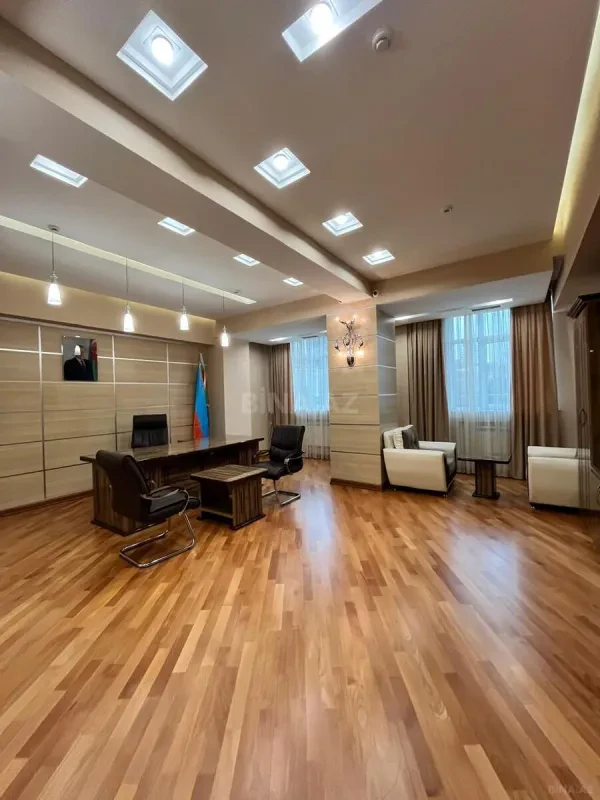 Kirayə verilir 6 otaqlı ofis 160 m²