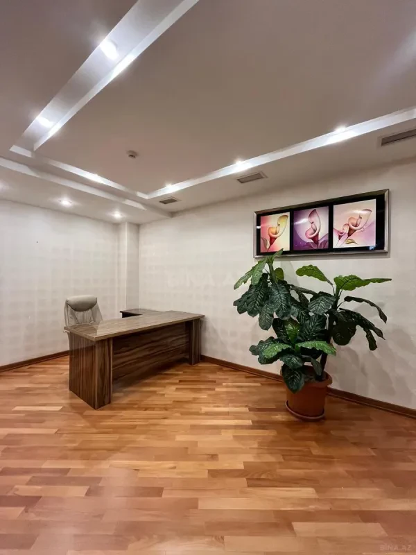 Kirayə verilir 6 otaqlı ofis 160 m²