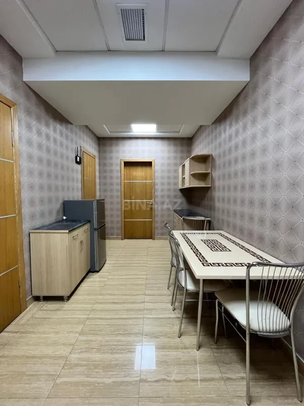 Kirayə verilir 6 otaqlı ofis 160 m²