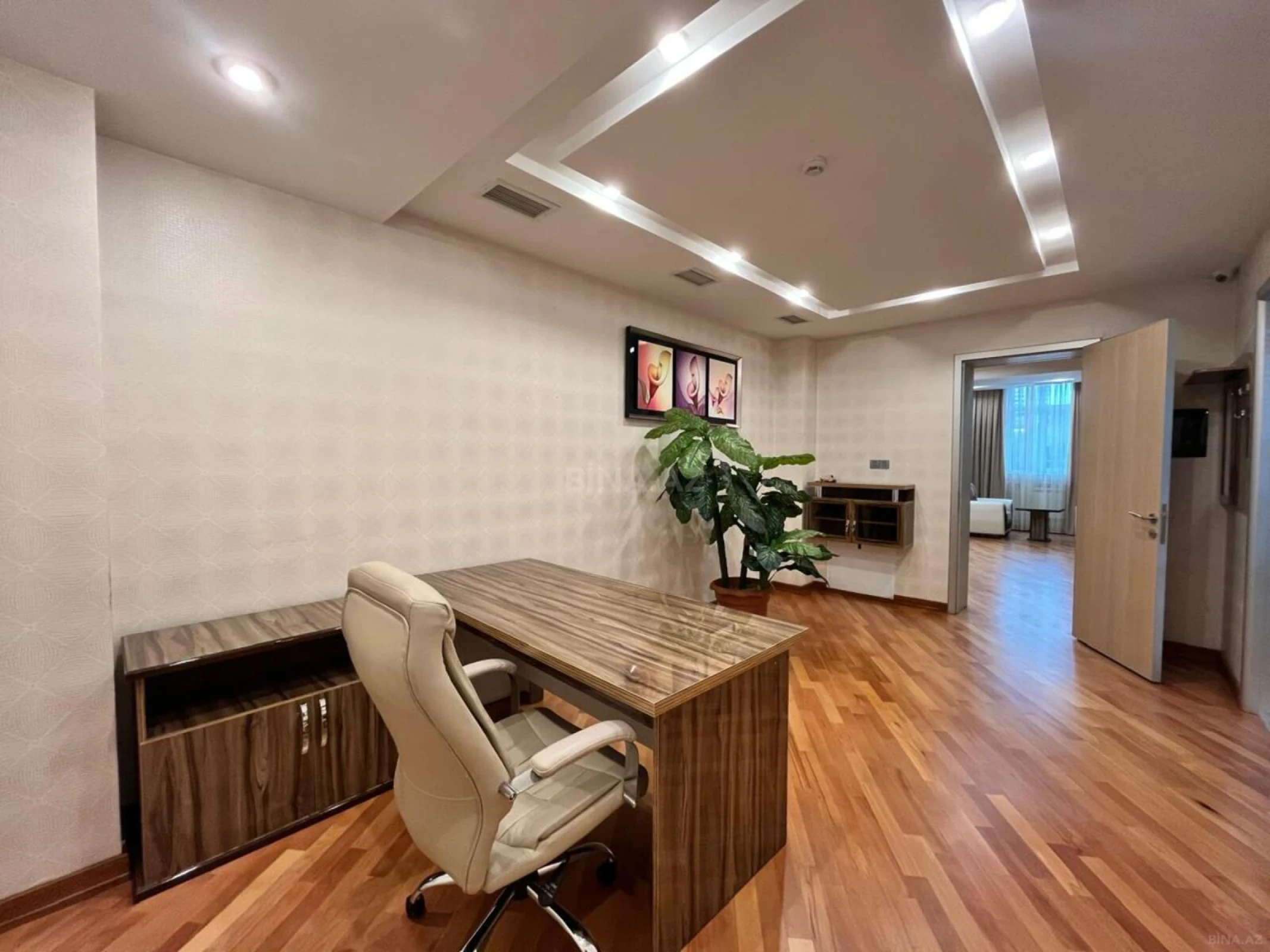 Kirayə verilir 6 otaqlı ofis 160 m²