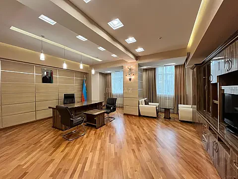 Kirayə verilir 6 otaqlı ofis 160 m²