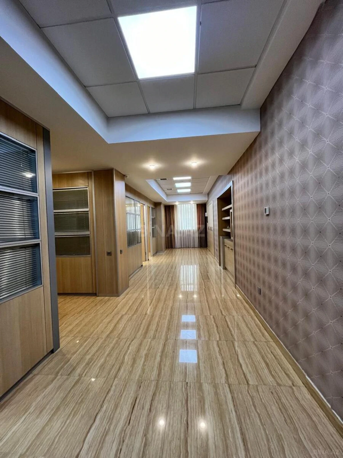 Kirayə verilir 6 otaqlı ofis 160 m²