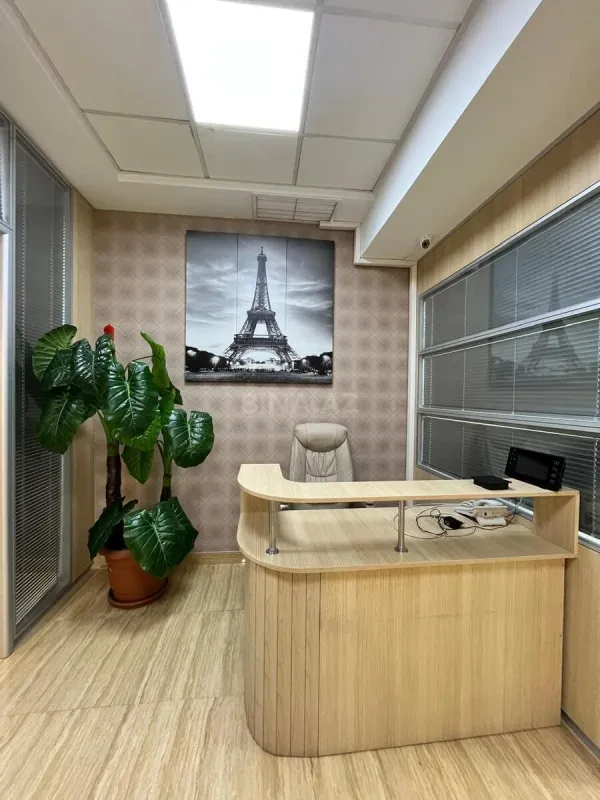 Kirayə verilir 6 otaqlı ofis 160 m²