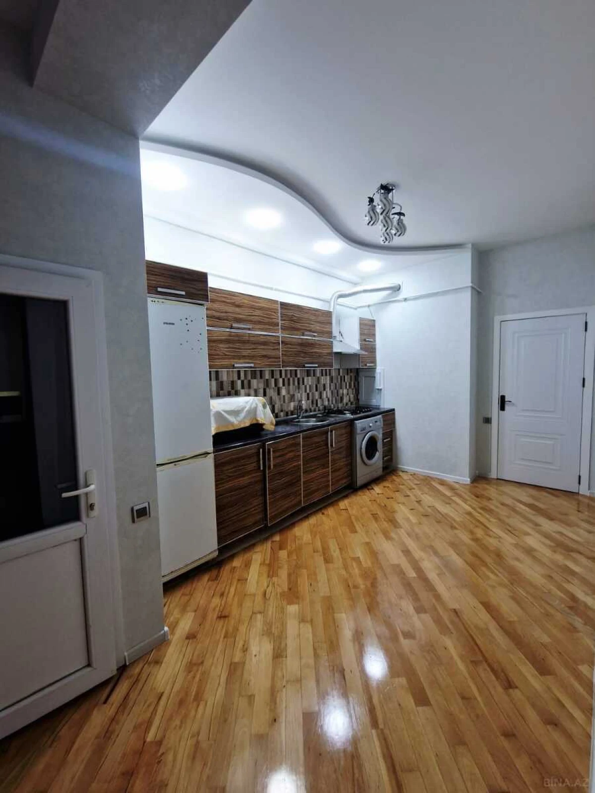 Satılır 2 otaqlı mənzil 64 m²