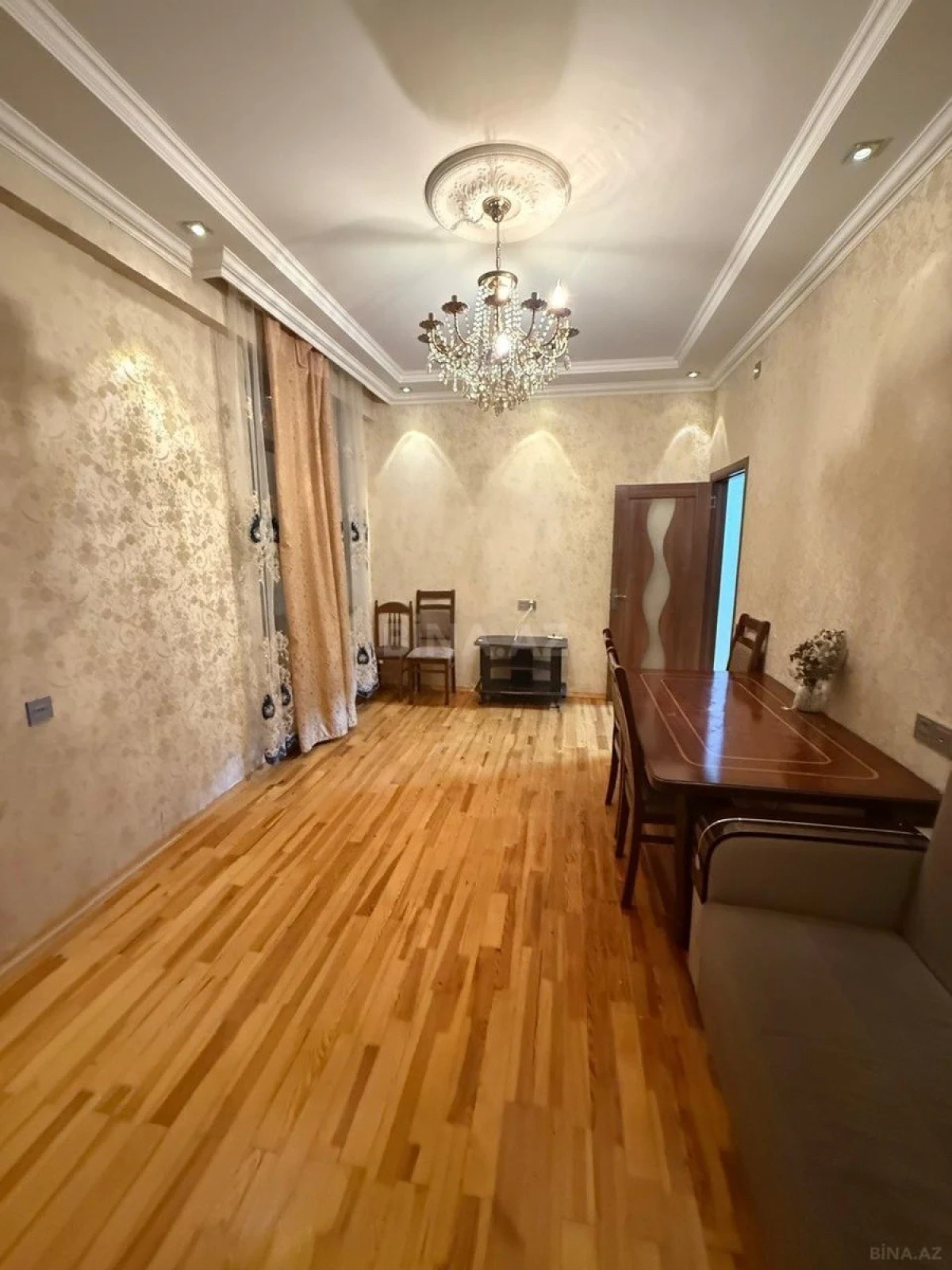 Satılır 2 otaqlı mənzil 65 m²