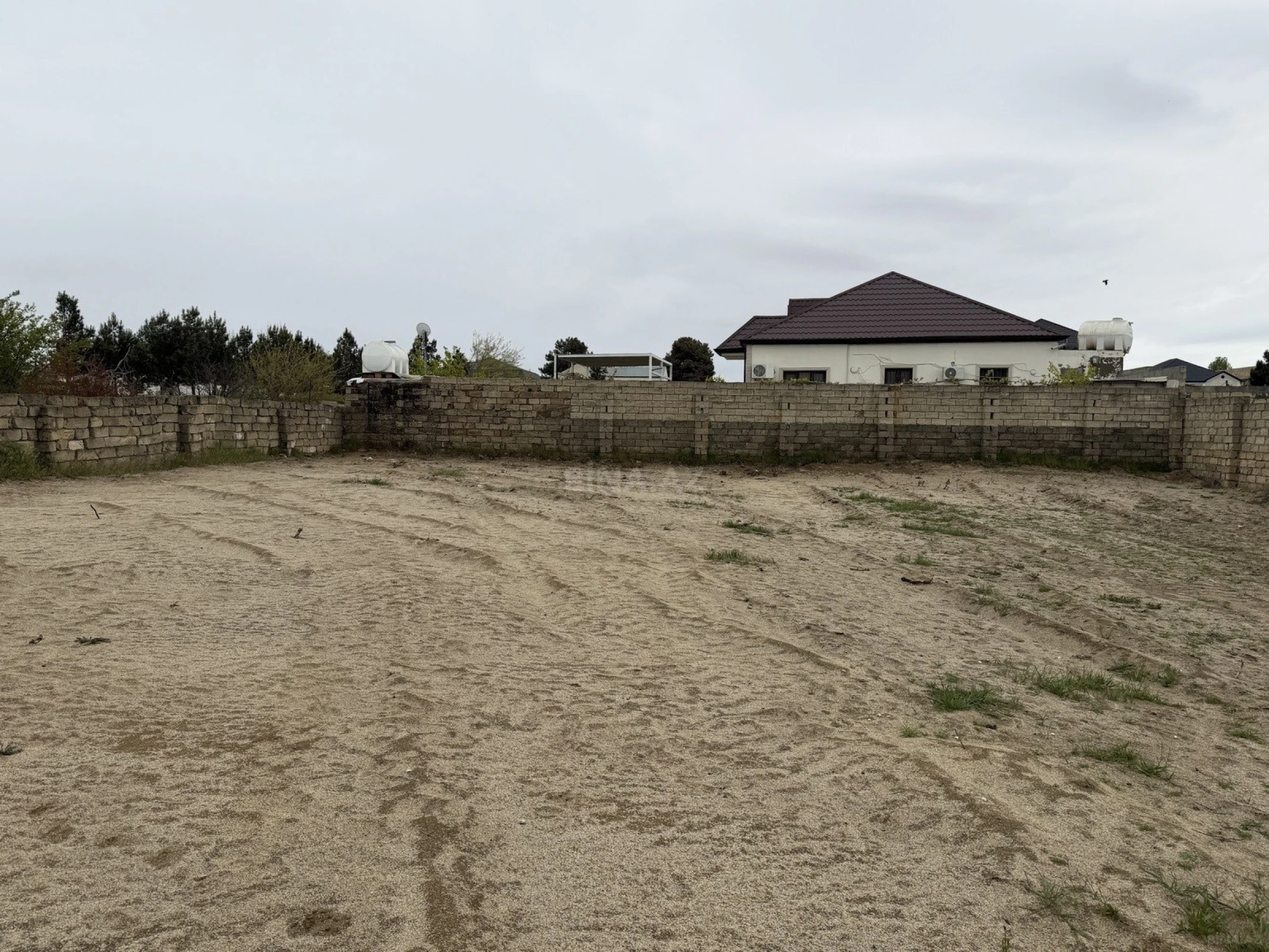 Satılır torpaq sahəsi 4 m²
