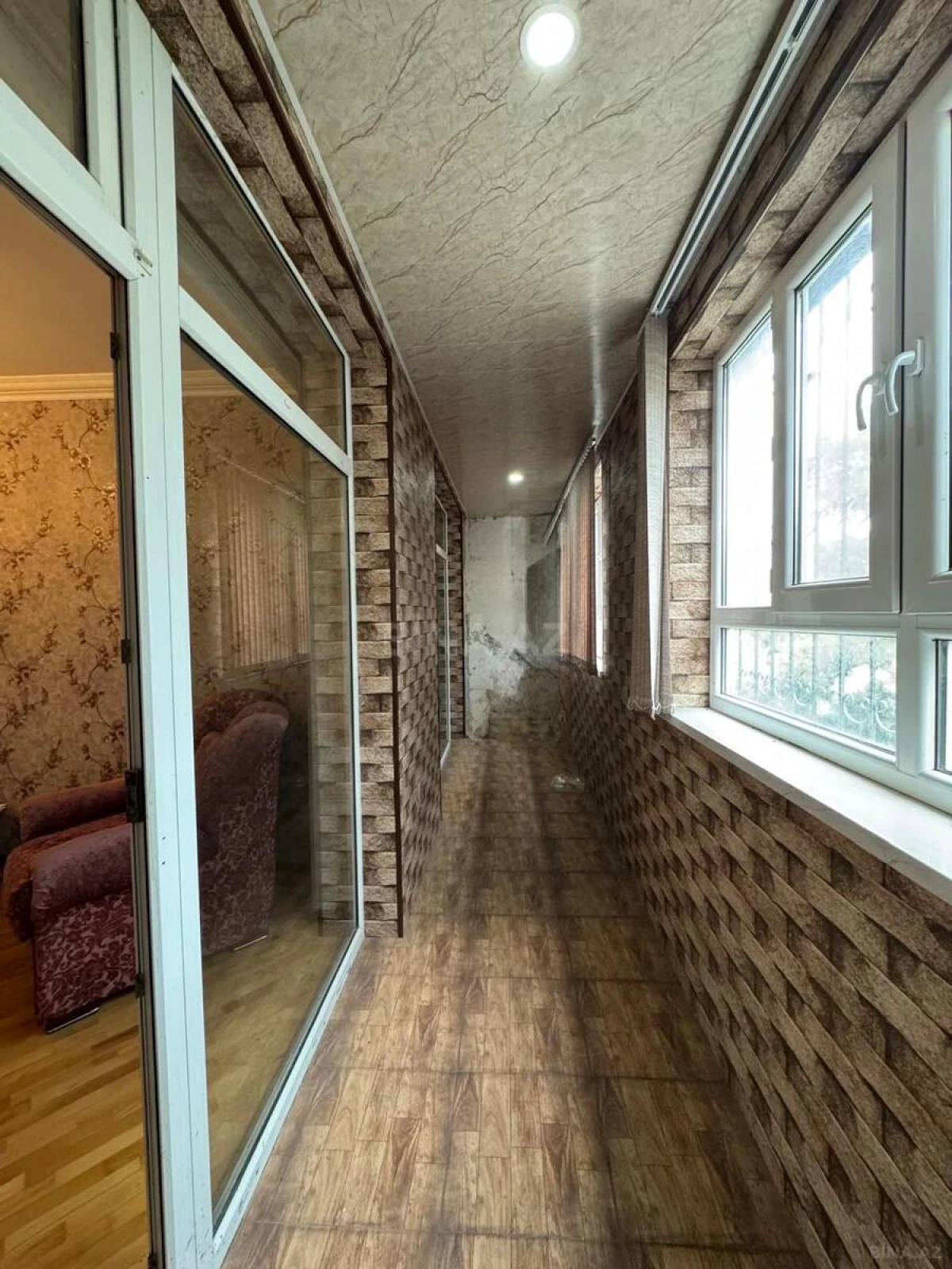 Satılır 4 otaqlı mənzil 100 m²