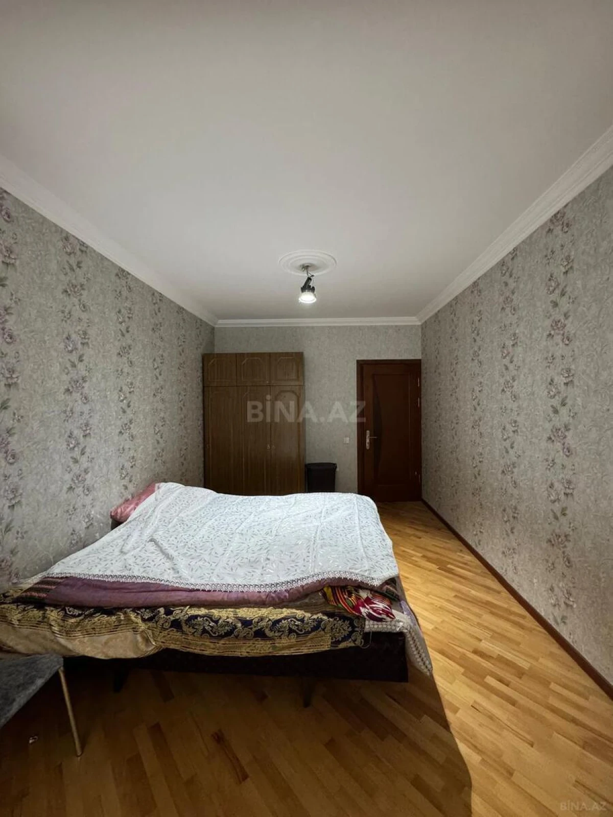 Satılır 4 otaqlı mənzil 100 m²