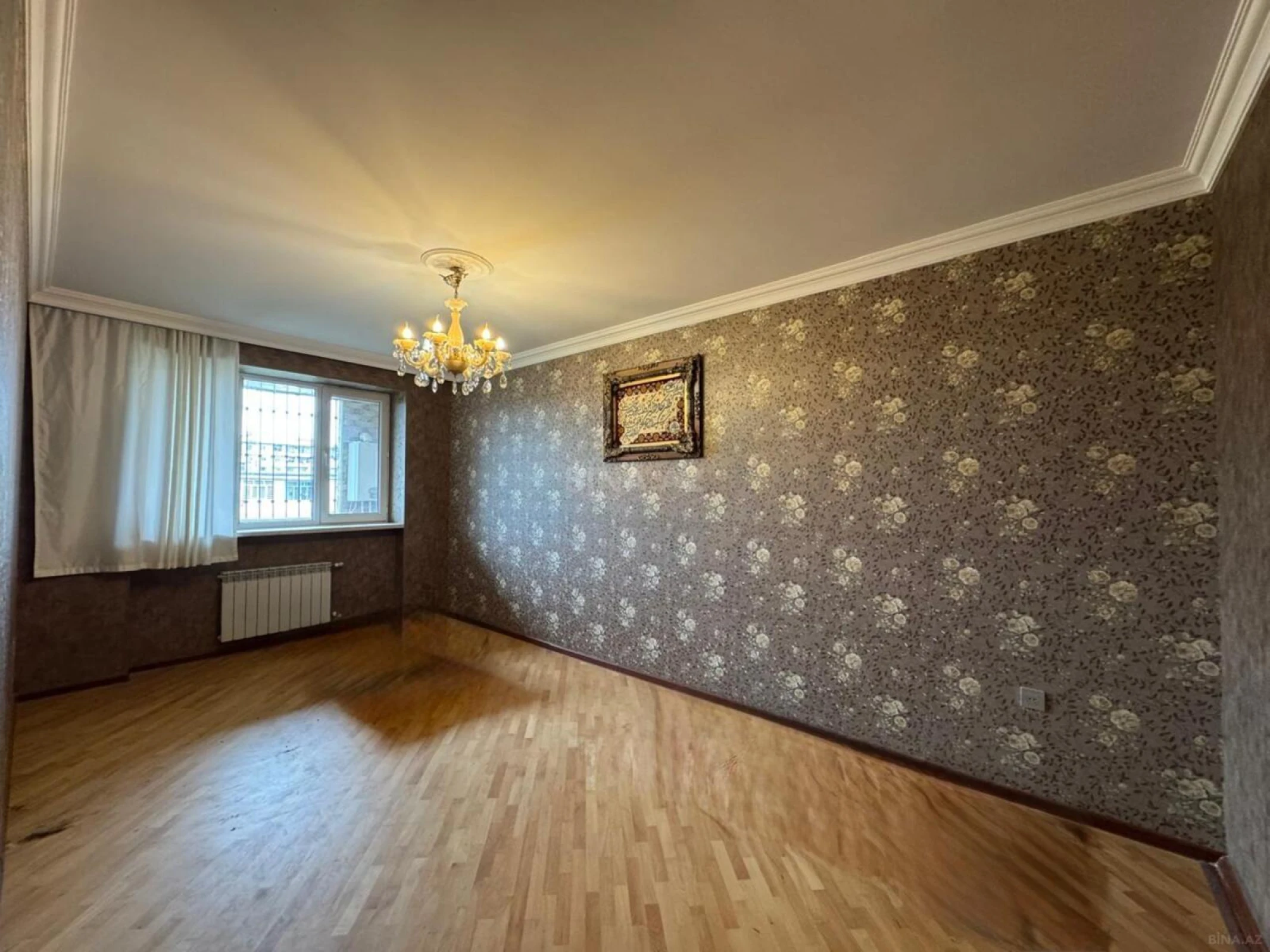 Satılır 4 otaqlı mənzil 100 m²