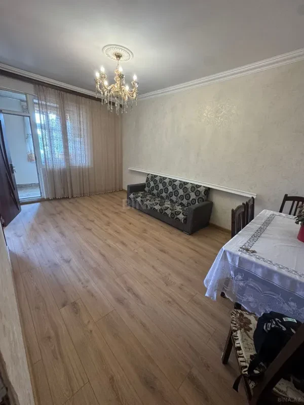 Kirayə verilir 2 otaqlı mənzil 50 m²