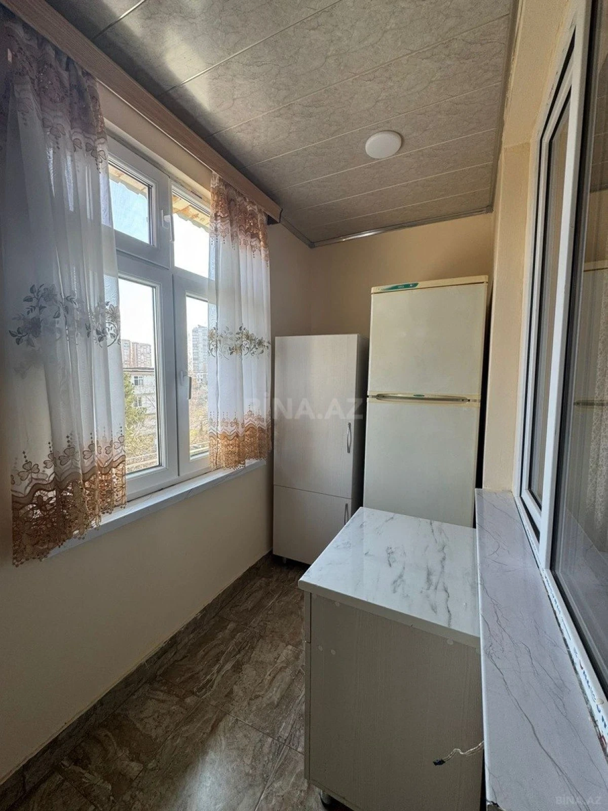 Kirayə verilir 2 otaqlı mənzil 50 m²
