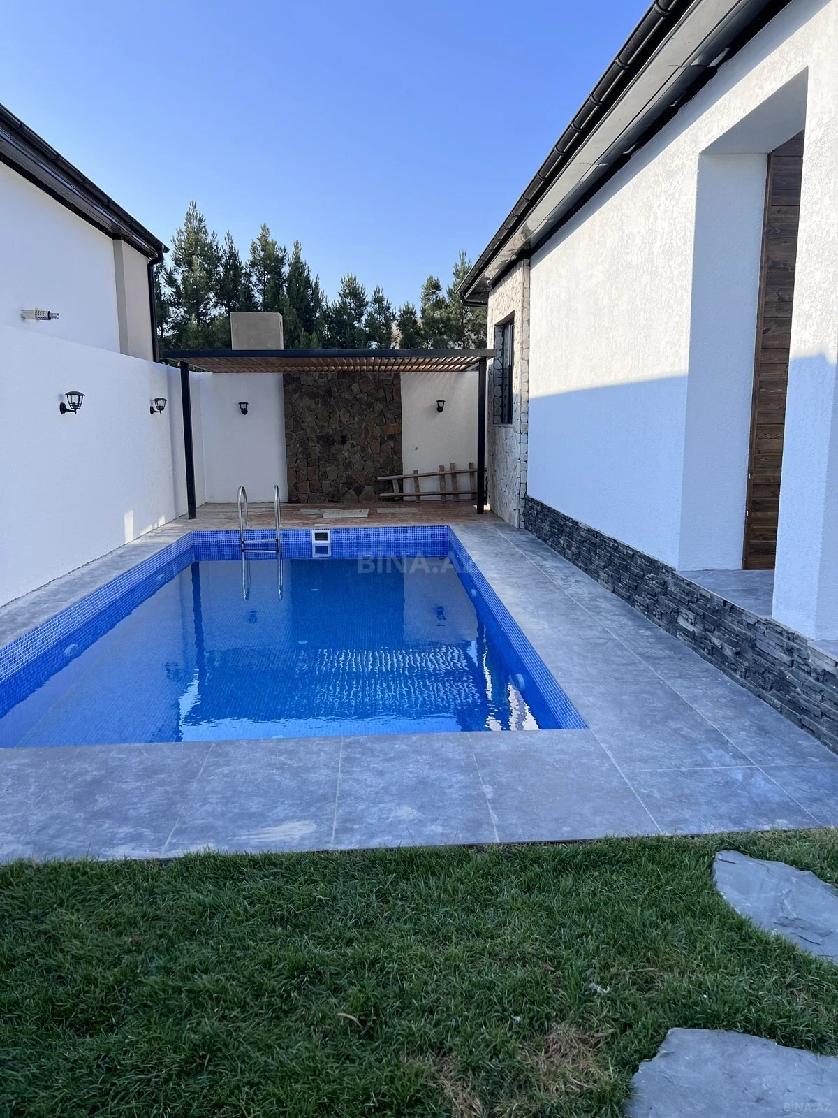 Kirayə verilir 4 otaqlı həyət evi 170 m²