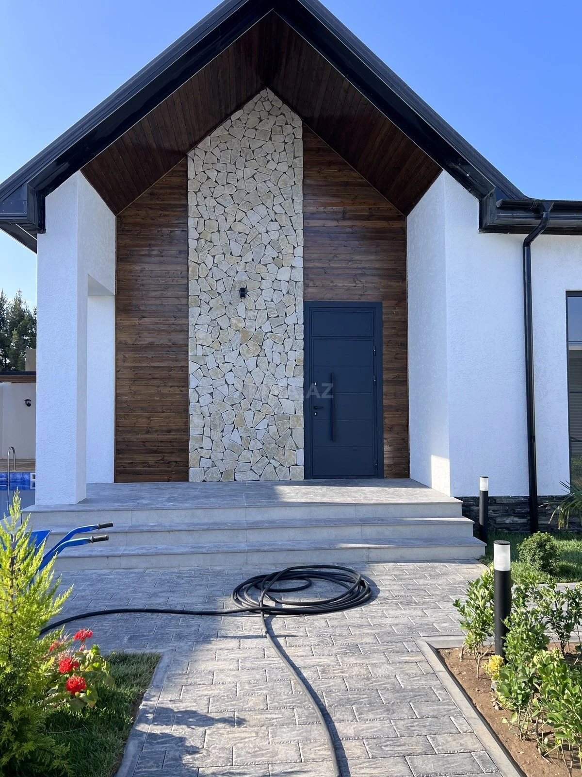 Kirayə verilir 4 otaqlı həyət evi 170 m²