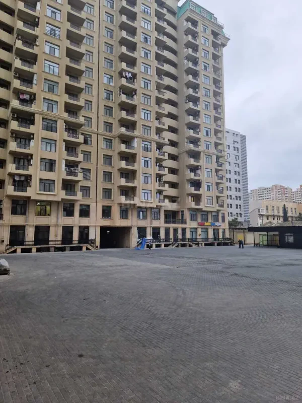 Satılır 2 otaqlı mənzil 88.7 m²
