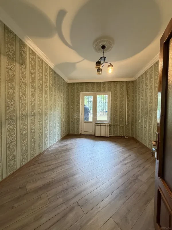 Satılır 4 otaqlı mənzil 110 m²