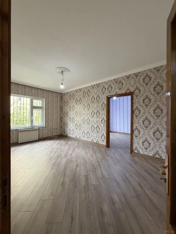 Satılır 4 otaqlı mənzil 110 m²