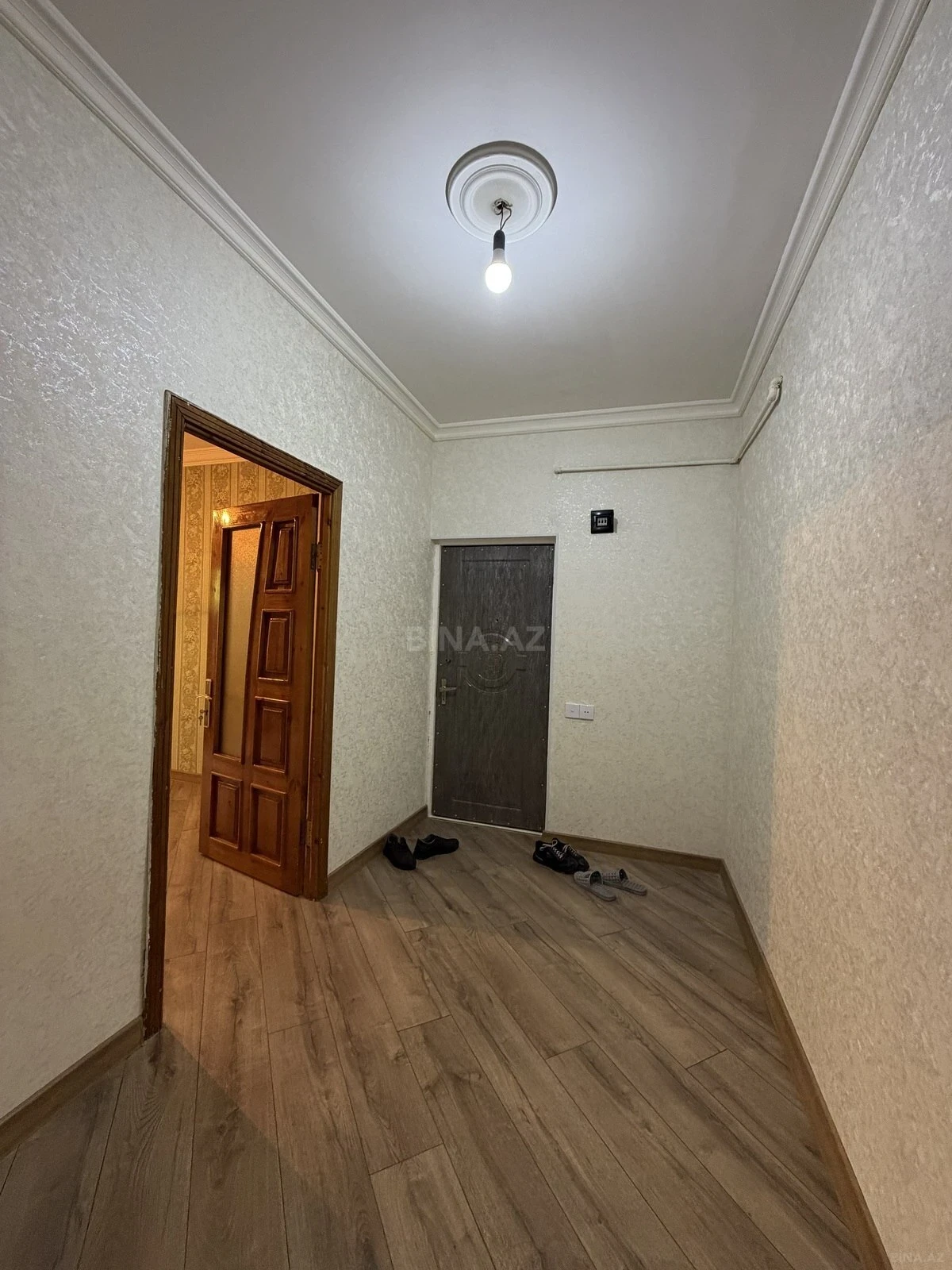 Satılır 4 otaqlı mənzil 110 m²