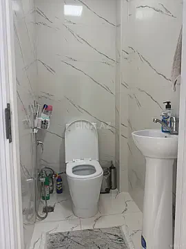 Satılır 2 otaqlı mənzil 70 m²