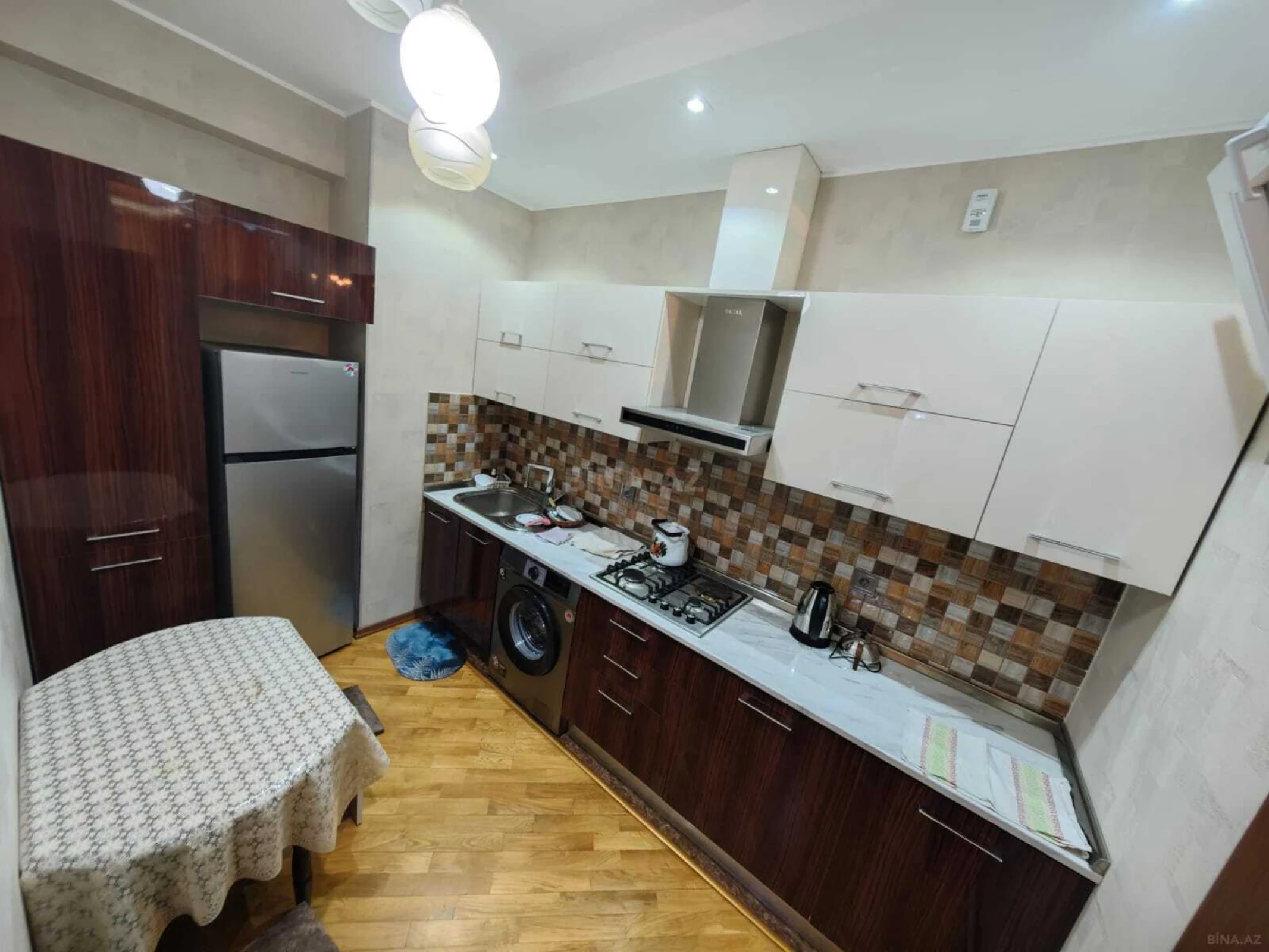 Kirayə verilir 2 otaqlı mənzil 65 m²