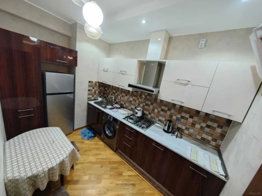 Kirayə verilir 2 otaqlı mənzil 65 m²