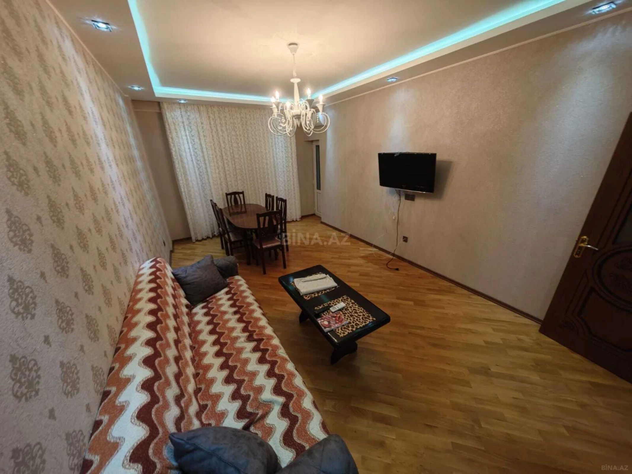 Kirayə verilir 2 otaqlı mənzil 65 m²
