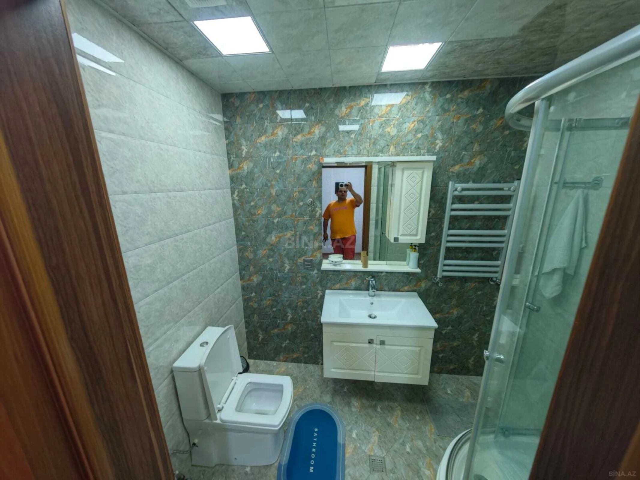 Kirayə verilir 2 otaqlı mənzil 65 m²