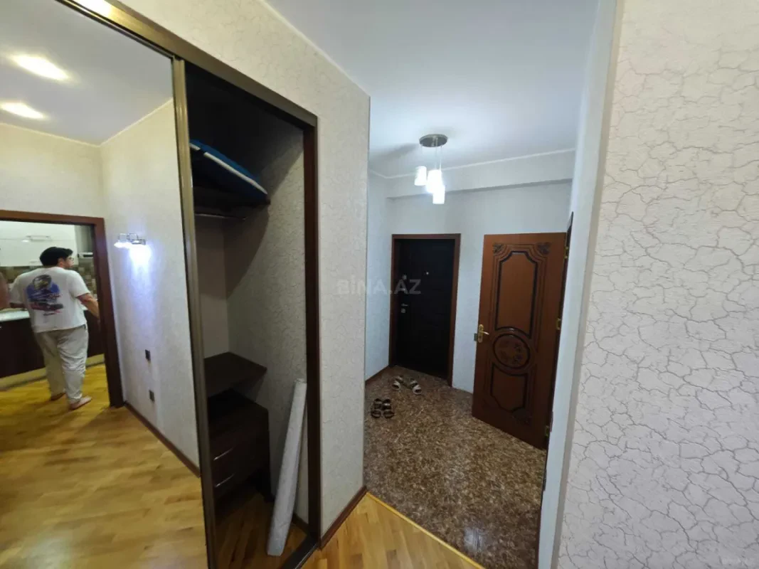 Kirayə verilir 2 otaqlı mənzil 65 m²