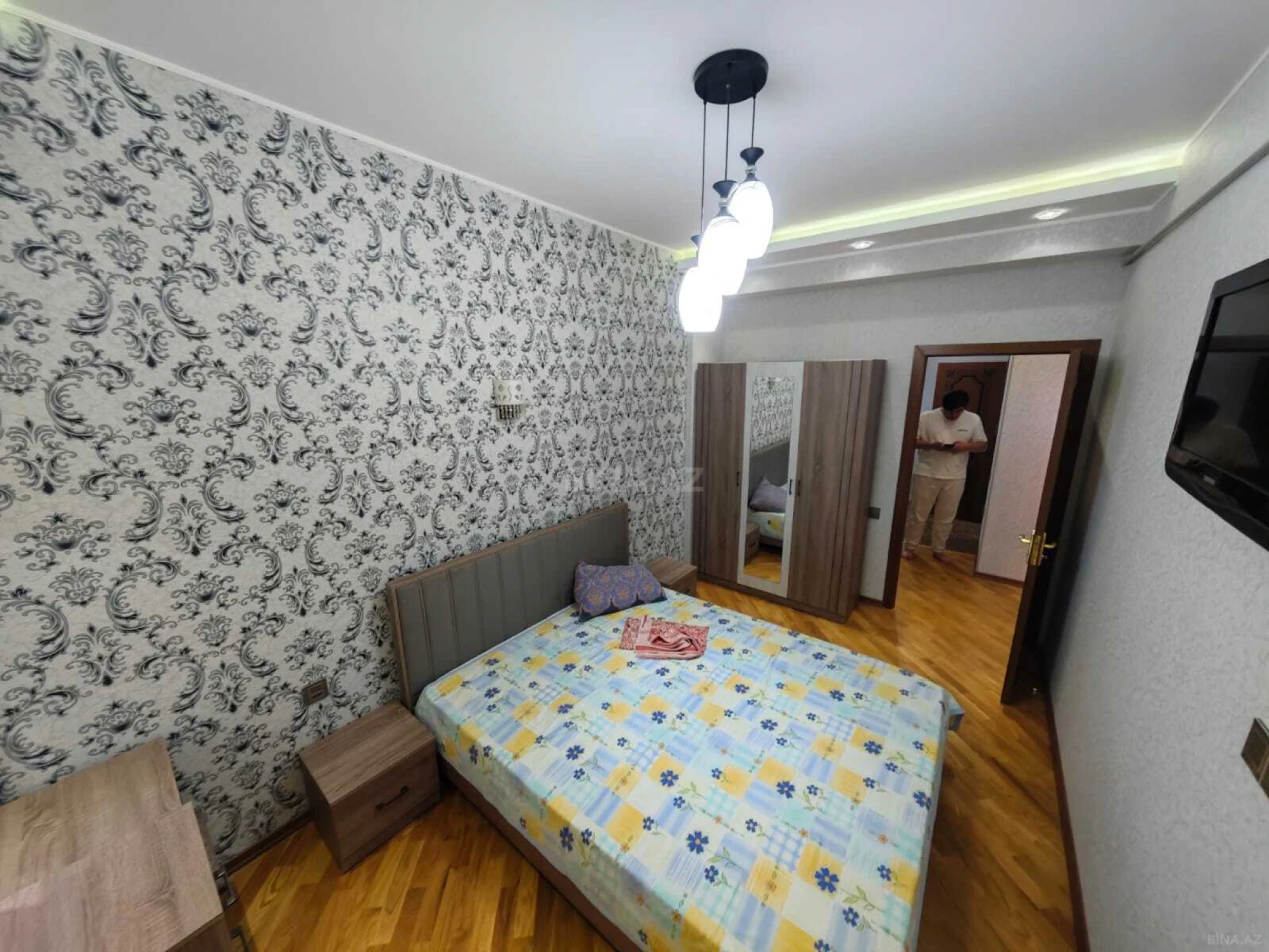 Kirayə verilir 2 otaqlı mənzil 65 m²