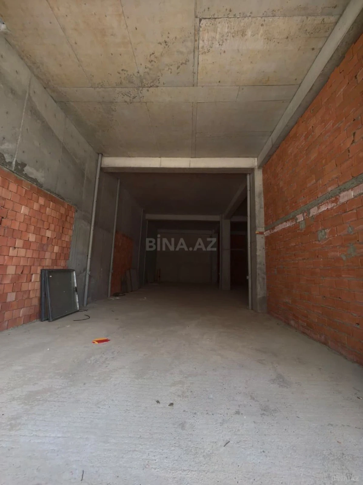 Satılır obyekt 92.5 m²