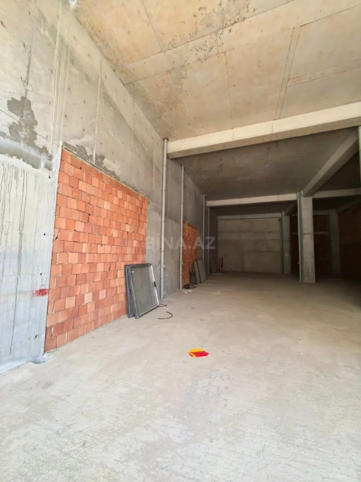 Satılır obyekt 92.5 m²